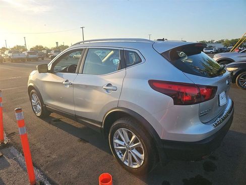 Used 2017 Nissan Rogue Sport SV w/ SV Premium Package image 6