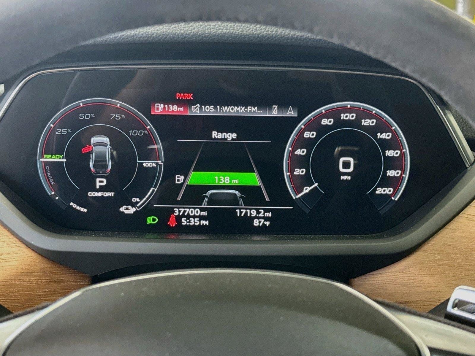 Used 2022 Audi e-tron GT Premium Plus AWD/4WD image 12