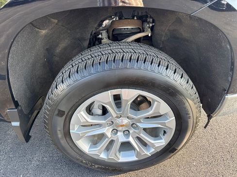 Used 2025 Chevrolet Silverado 1500 LTZ image 11