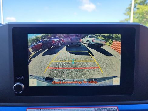 New 2025 Toyota Tacoma TRD Off-Road image 13