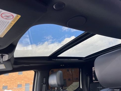 Certified 2025 Ford F350 Platinum w/ FX4 Off-Road Package image 21