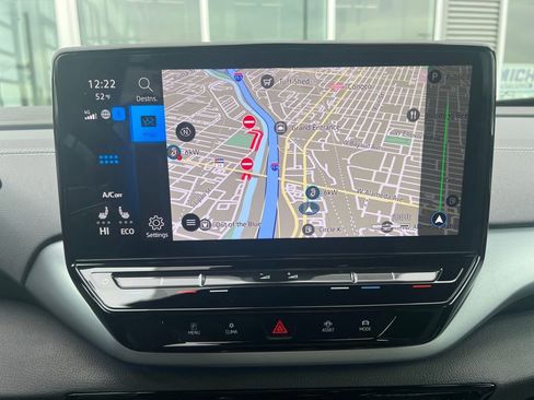 Certified 2023 Volkswagen ID.4 Pro image 23