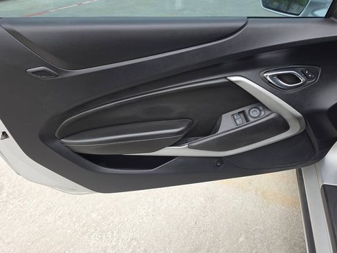 Used 2016 Chevrolet Camaro LT RWD image 20