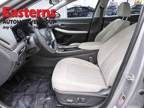 Used 2023 Hyundai Sonata SEL FWD image 14