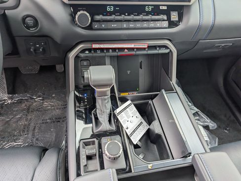 New 2026 Toyota Tundra Platinum image 23