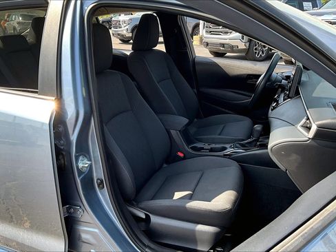 Used 2024 Toyota Corolla LE image 7