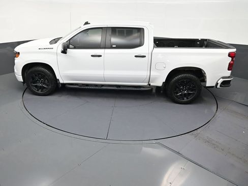 Used 2024 Chevrolet Silverado 1500 Custom w/ Turbomax Blackout Package RWD image 13