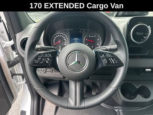 Used 2025 Mercedes-Benz Sprinter 3500 image 23