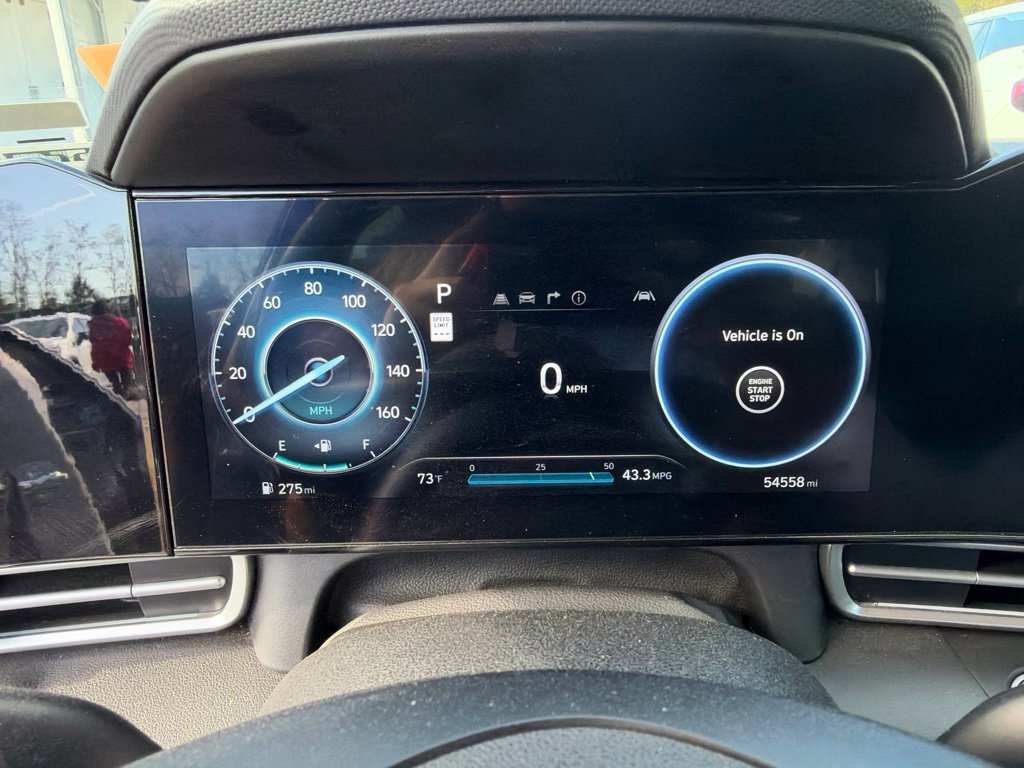 Used 2025 Hyundai Elantra SEL FWD image 14