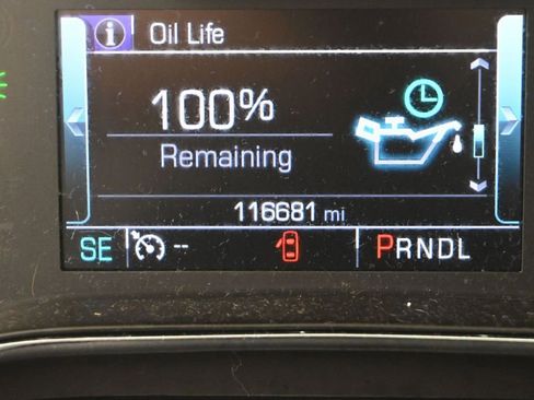 Used 2018 Chevrolet Cruze LT w/ Sun And Sound Package image 34