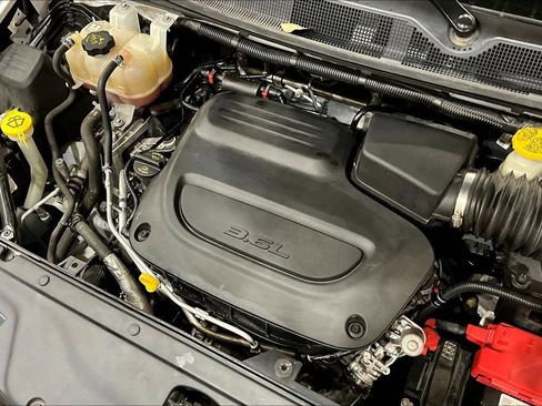 Used 2022 Chrysler Pacifica Limited image 34