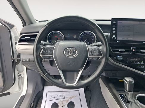 Used 2023 Toyota Camry XLE FWD image 12