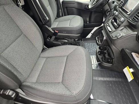 Used 2025 RAM ProMaster 2500 w/ Convenience Group image 14