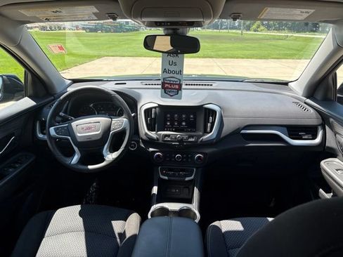 Used 2023 GMC Terrain SLE w/ Driver Convenience Package FWD image 23