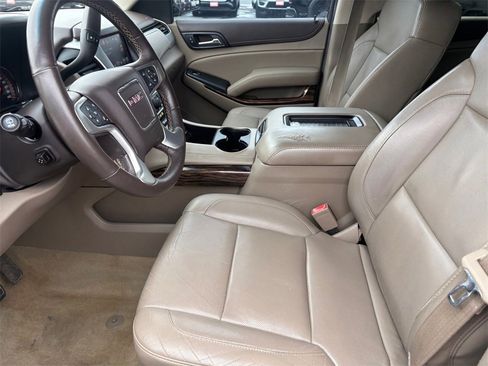 Used 2016 GMC Yukon SLT w/ Open Road Package image 4
