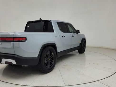 Used 2022 Rivian R1T Adventure AWD/4WD image 10