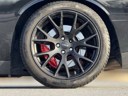 Used 2016 Dodge Challenger SRT Hellcat image 18