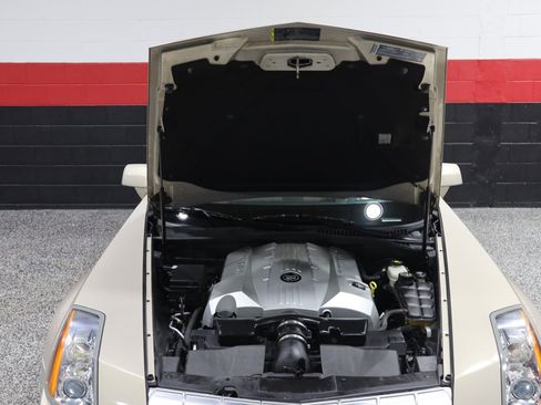 Used 2006 Cadillac XLR image 14
