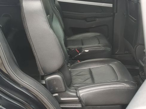 Used 2016 Ford Explorer XLT w/ Equipment Group 202A AWD/4WD image 20