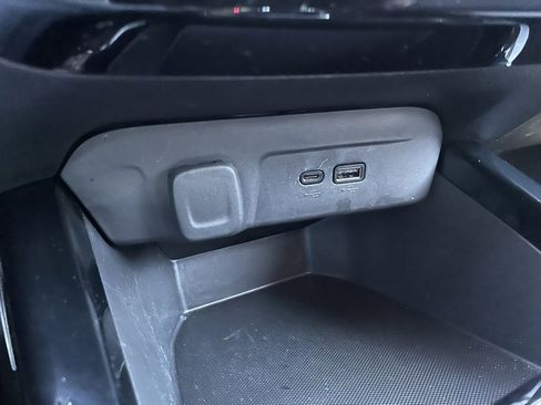 Used 2025 Chevrolet Trax LT w/ Driver Confidence Package image 19