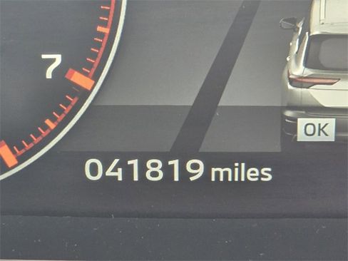 Used 2023 Mitsubishi Outlander SEL image 20