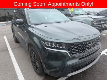 Used 2023 Kia Sorento S w/ Panoramic Sunroof Package