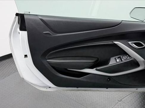 Used 2023 Chevrolet Camaro LT RWD image 13