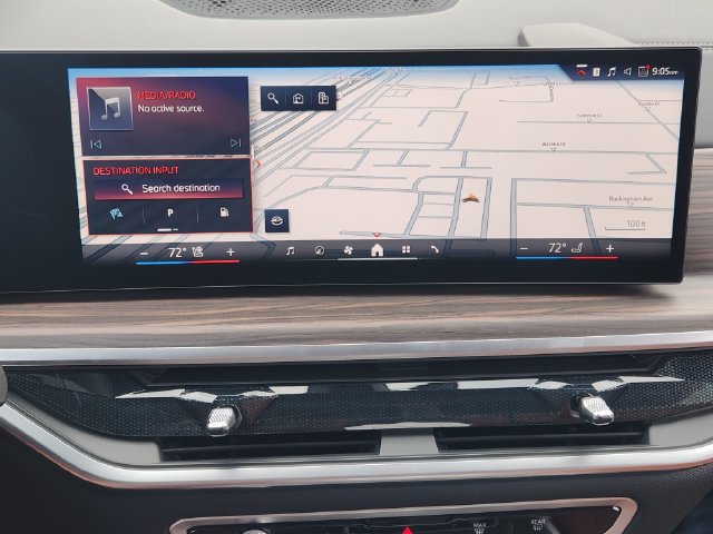 Used 2026 BMW X7 xDrive40i w/ Executive Package AWD/4WD image 4