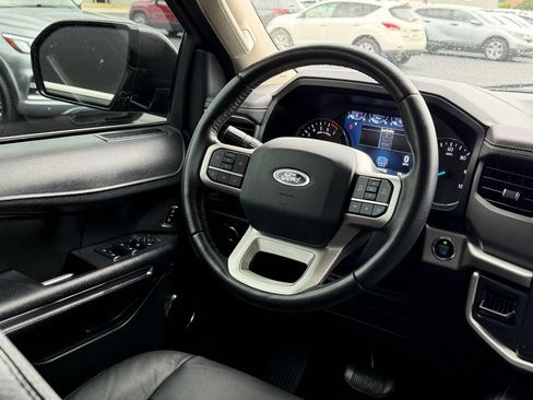 Certified 2022 Ford Expedition XLT RWD image 11