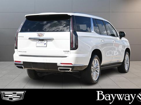 Certified 2025 Cadillac Escalade Premium Luxury w/ LPO, Floor Liner Package AWD/4WD image 6