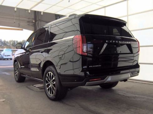 Used 2025 Ford Expedition Platinum AWD/4WD image 6