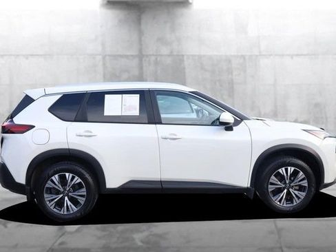 Certified 2023 Nissan Rogue SV w/ SV Premium B Package AWD/4WD image 5