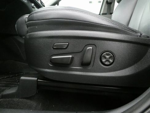 Used 2020 Hyundai Santa Fe Limited image 9