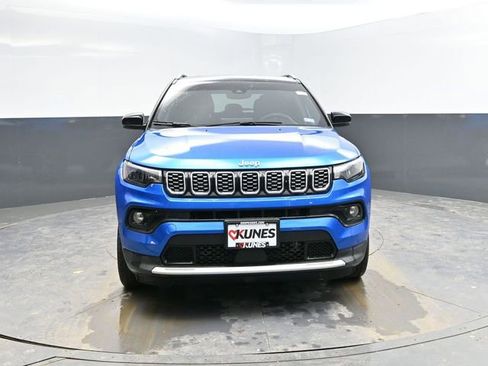 Used 2025 Jeep Compass Limited image 2