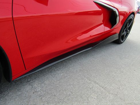 Used 2021 Chevrolet Corvette Stingray Premium Conv w/ Z51 Performance Package RWD image 25