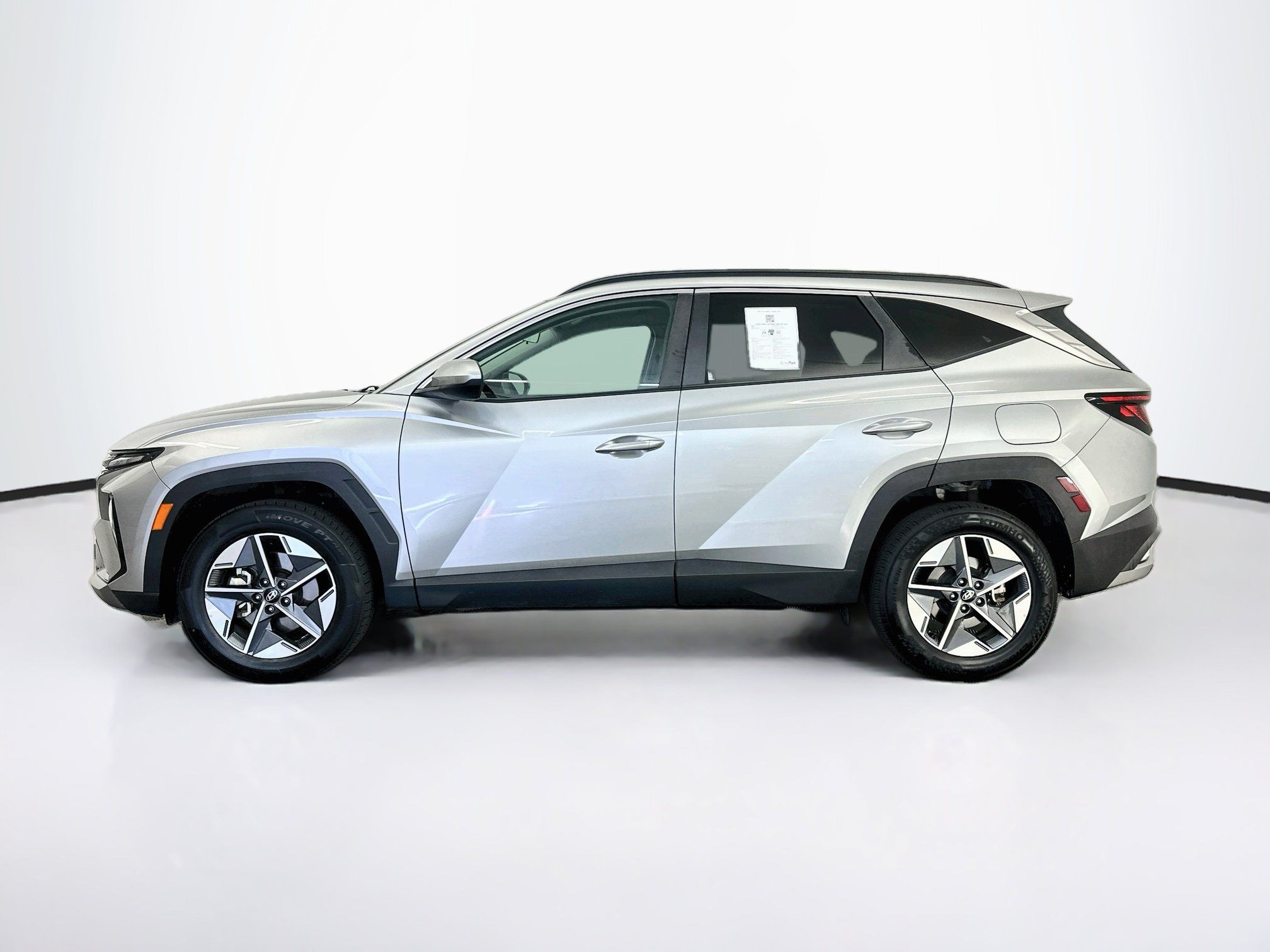 Used 2025 Hyundai Tucson SEL AWD/4WD image 4