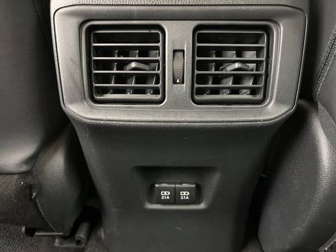 Used 2020 Toyota RAV4 XLE Premium FWD image 20