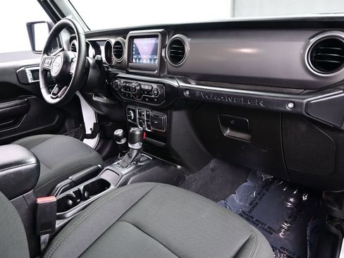 Used 2022 Jeep Wrangler Unlimited Sport AWD/4WD image 16