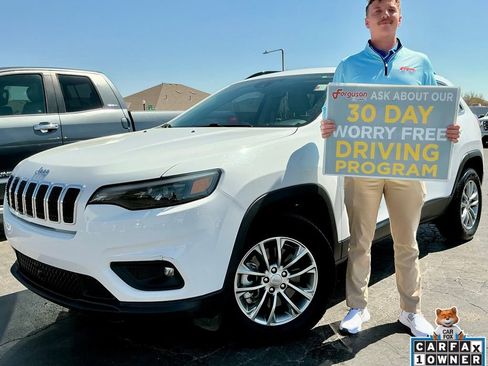 Used 2022 Jeep Cherokee Latitude Lux w/ Sun & Sound Group image 1