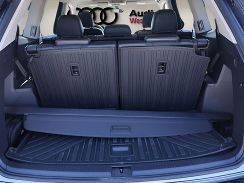 Used 2024 Volkswagen Atlas SEL image 17