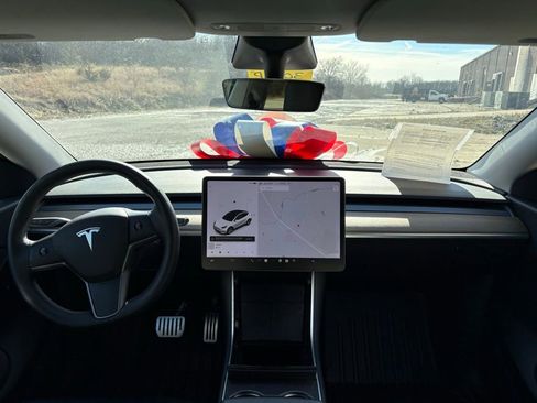 Used 2021 Tesla Model Y 2WD image 23