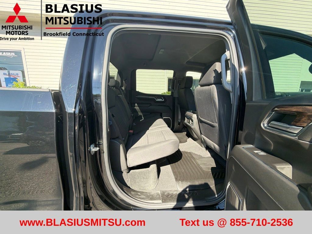 Used 2024 GMC Sierra 1500 Elevation w/ X31 Off-Road Package AWD/4WD image 27