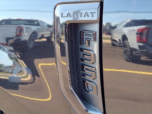 Used 2020 Ford F350 Lariat AWD/4WD image 11