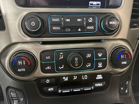 Used 2020 GMC Yukon XL Denali w/ Denali Ultimate Package AWD/4WD image 20