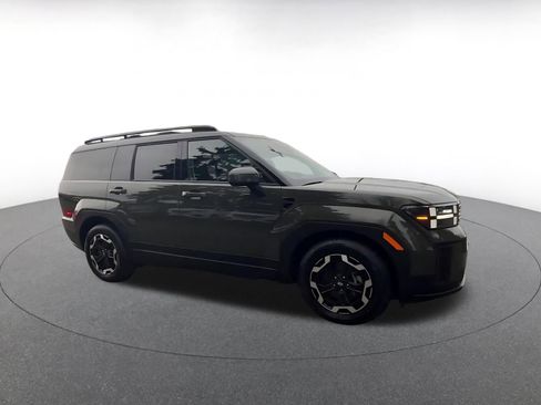 Used 2025 Hyundai Santa Fe SEL image 2