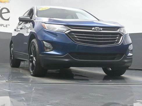 Used 2021 Chevrolet Equinox LT image 3