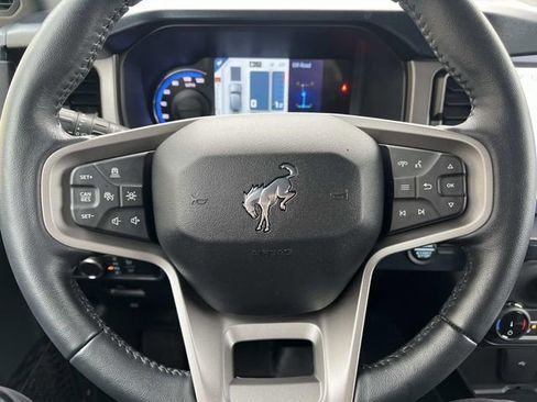 Used 2022 Ford Bronco Outer Banks image 13