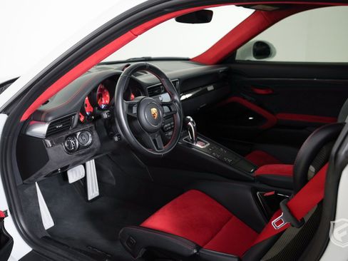 Used 2018 Porsche 911 GT2 RS RWD image 14