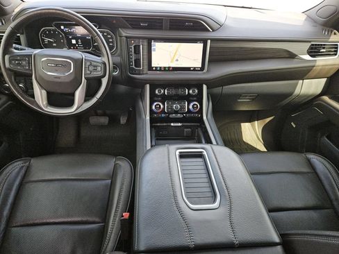 Used 2021 GMC Yukon Denali w/ Denali Premium Package AWD/4WD image 14