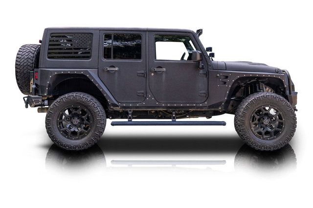 Used 2017 Jeep Wrangler Unlimited Rubicon w/ Connectivity Group AWD/4WD image 2